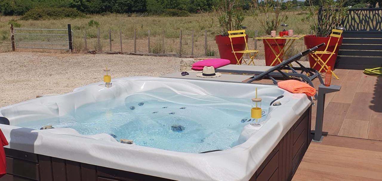 Bed and Breakfast Les Bonbonnettes Le Cailar Zewnętrze zdjęcie