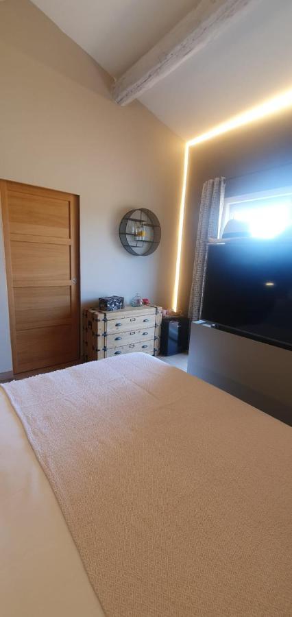 Bed and Breakfast Les Bonbonnettes Le Cailar Zewnętrze zdjęcie